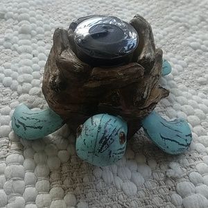 Turtle candle holder